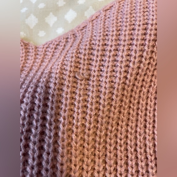 Pink lily sweater - Picture 6 of 7